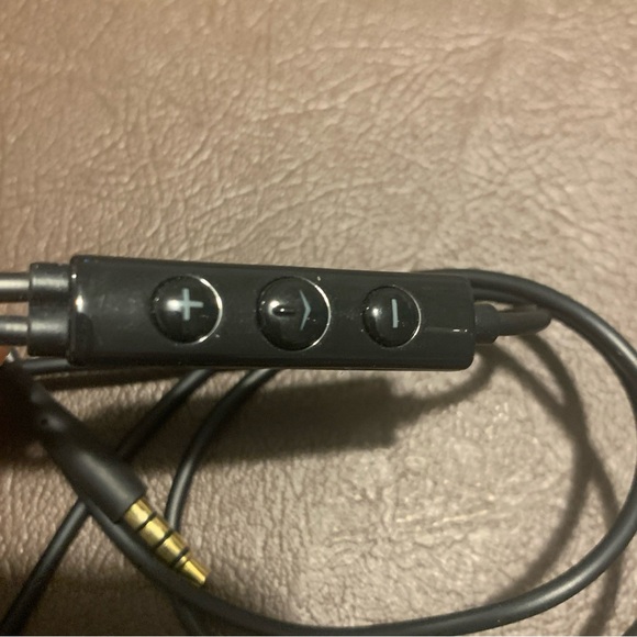 Klipsch One On-Ear Stereo Headphones with Mic + 3 Button Remote - Picture 13 of 13